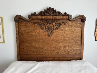 STUNNING ANTIQUE QUEEN BED WITH DENVER MATTRESS CO FIRM MATTRESS