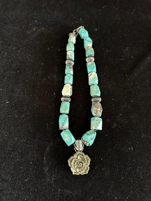 TURQUOISE TONE NECKLACE