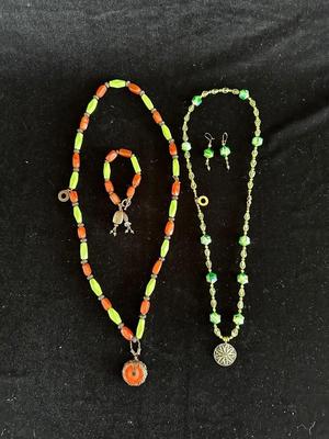 BEADED NECKLACES W/EARRINGS AND BRACELET