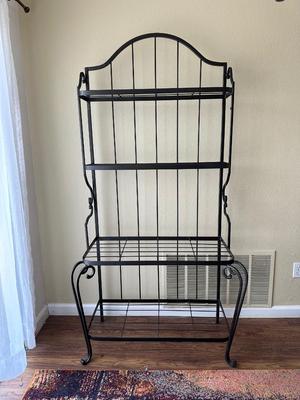 WROUGHT IRON BAKERS RACK
