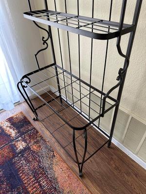 WROUGHT IRON BAKERS RACK