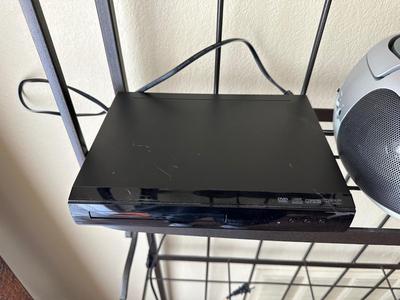 AUDIOVOX CD PLAYER, SAMSUNG 19" TV W/REMOTE AND INSIGNIA DVD PLAYER