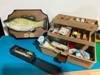 Big Mouth Billy Bass with Tackle Box