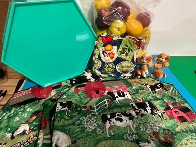 Kitchen group with plastic fruit