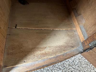 ANTIQUE CHEST AND WOOD FRAMED WALL MIRROR