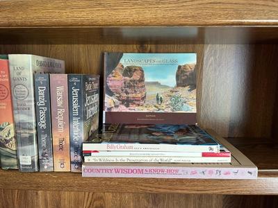 AN ASSORTMENT OF BOOKS (6)