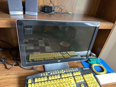 COMPLETE DESKTOP DELL COMPUTER