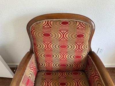 VINTAGE UPHOLSTERED ROCKING CHAIR
