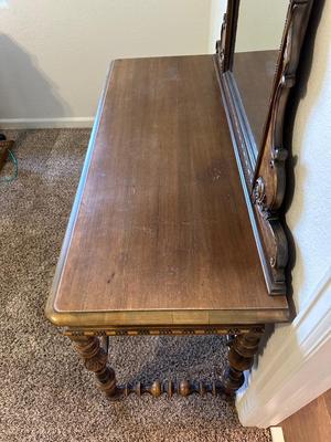 BEAUTIFUL ORNATE ANTIQUE VANITY WITH STOOL