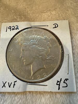 1922 D peace Dollar 1032 XVF