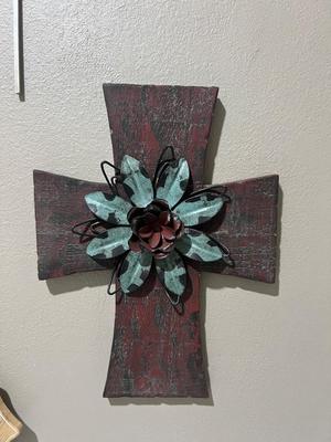 Lot Of 16 Collection Of Crosses