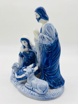 DELFT HOLLAND Manger Figurine