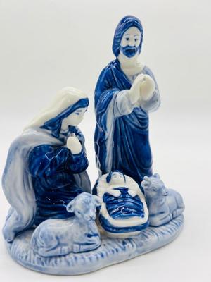 DELFT HOLLAND Manger Figurine