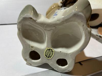 Vintage Mid-Century Modern Toma Imports Ceramic/Porcelain Clown Figurine 10" Tall in VG Preowned Condition.