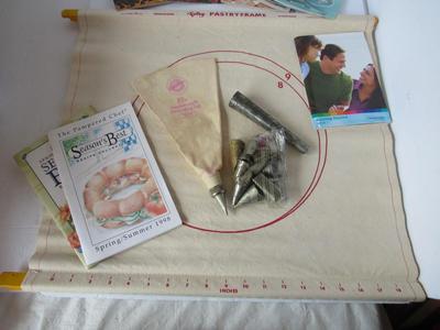 Pastry Frame, Cake Decorating Set, Pampered Chef Cookbooks