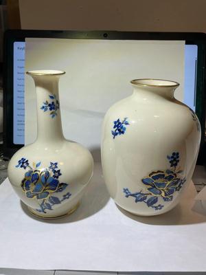 Pair of Lenox China Pagoda 6.75" & 6.25" Bottleneck & Bubble Vases w/Blue Florals and 24K Gold Trim Retired in VG...
