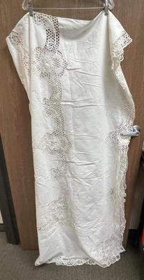 Very Large White Cotton Lace & Embroidery Rectangular Tablecloth