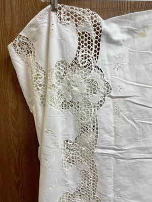 Very Large White Cotton Lace & Embroidery Rectangular Tablecloth