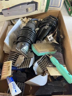 S65-Dog trimmers and clippers