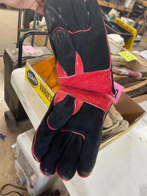 S72-Gloves