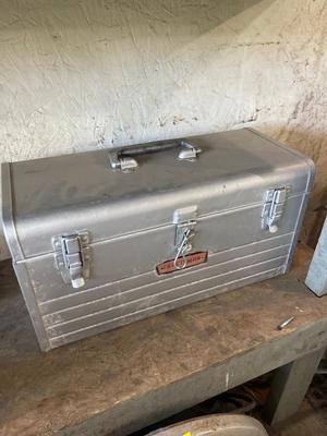 S90-toolbox with contents