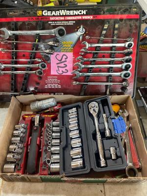 S123-Wrenches, sockets +