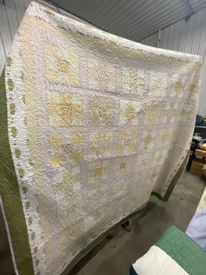 A46-Three Quilts