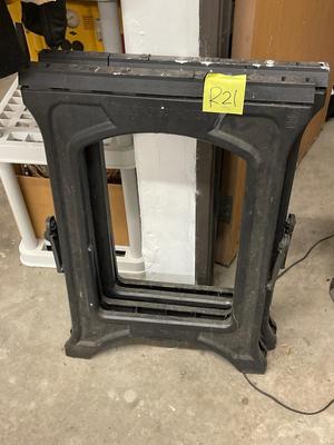 R21-pair of sawhorses