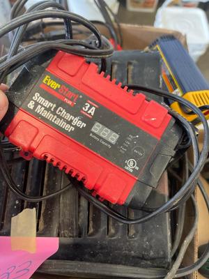 Z23-Battery Charger and extras