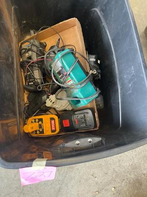 Z27-batteries, chargers, and Tools