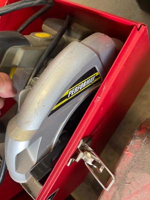 Z29-Tools and tool boxes
