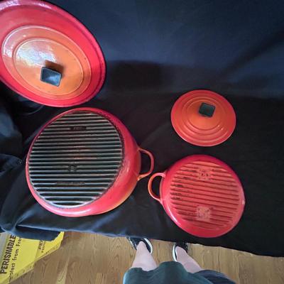 Two Flame Le Creuset Ovens (HC-BB)
