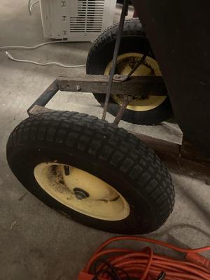 Z75- wheelbarrow plus contents