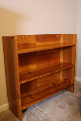 Wooden Pine Bookshelf