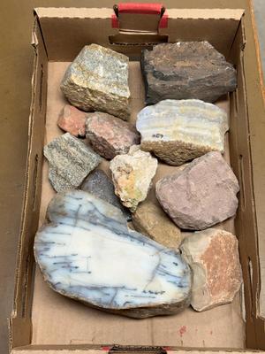 MEDIUM - LARGE ROCKS