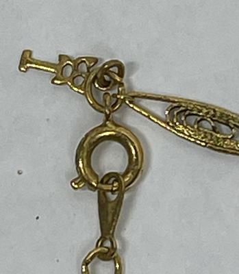 Five Jewelry lot - 5 Fashion Jewelry , gold tone necklaces