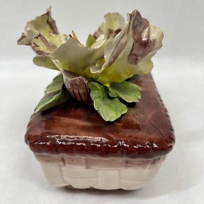 Small porcelain Capodimonte Figurine basket with flowers