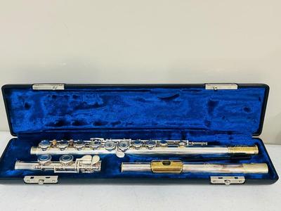 Gemeinhardt Flutes & 50 SERIES Lot Of 5 ~Read Details