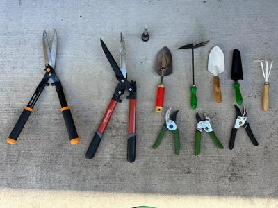 Garden Tool Lot
