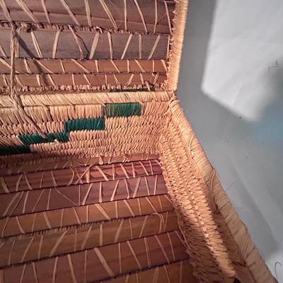 Picnic Basket Collection Incl. Longaberger and Basketville (D-BB)