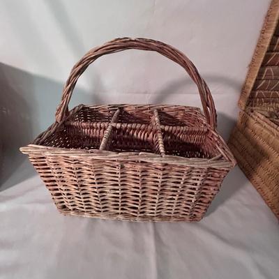 Picnic Basket Collection Incl. Longaberger and Basketville (D-BB)