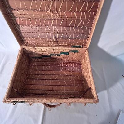Picnic Basket Collection Incl. Longaberger and Basketville (D-BB)