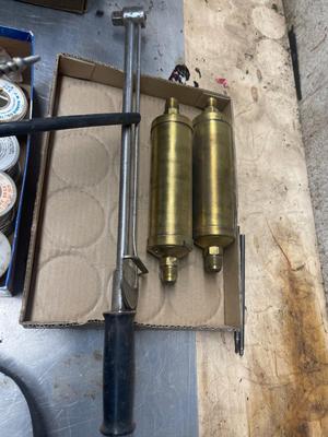 S181-Oil cans plus extras