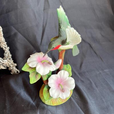 Hummingbird decor