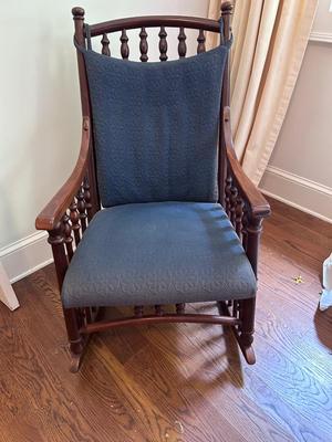 Cushioned Rocker (D-BB)