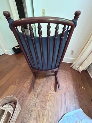 Cushioned Rocker (D-BB)