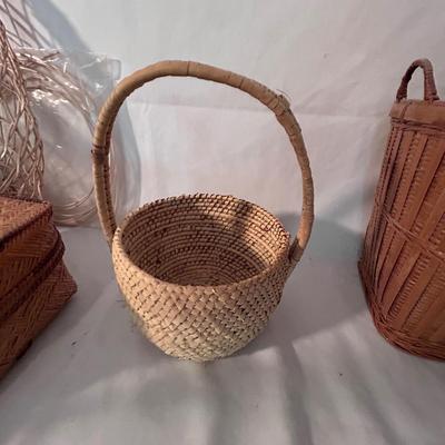 Decorative Baskets Including Sweetgrass (D-BB)