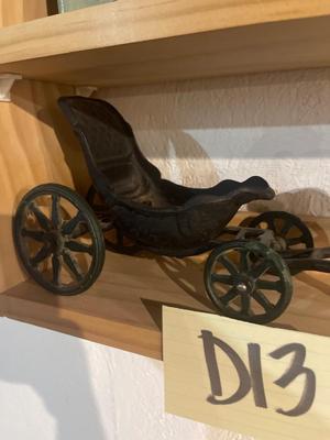 D13-cast-iron horse and buggy