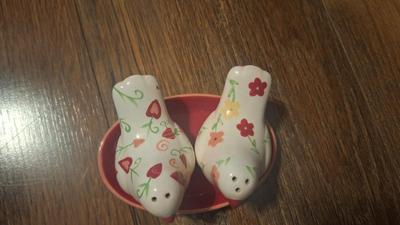 Cracker barrel love birds salt and pepper shakers