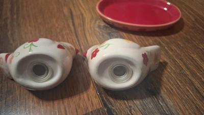 Cracker barrel love birds salt and pepper shakers